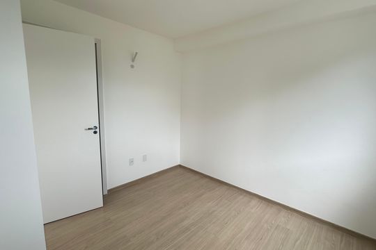 Quarto 3 de apartamento à venda com 3 quartos, 54m² em Barra da Tijuca, Rio de Janeiro
