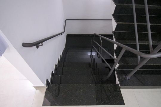 Escada de kitnet/studio para alugar com 1 quarto, 25m² em Vila Formosa, São Paulo