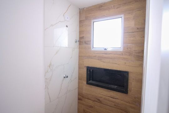 Banheiro de kitnet/studio para alugar com 1 quarto, 25m² em Vila Formosa, São Paulo