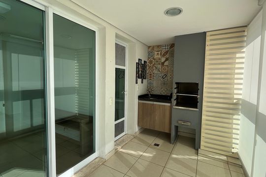 Apartamento à venda com 2 quartos, 65m² em Centro, Campinas