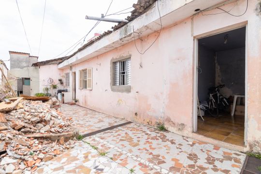 Quintal de casa à venda com 7 quartos, 324m² em Penha de França, São Paulo