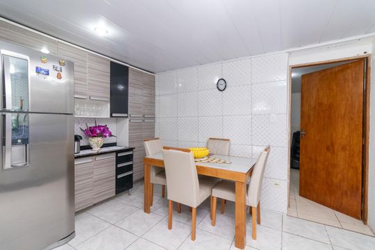 Cozinha da Casa 1 de casa à venda com 7 quartos, 324m² em Penha de França, São Paulo