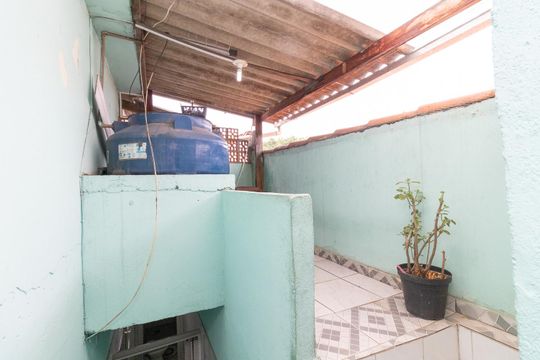 Área de Serviço da Casa 1 de casa à venda com 7 quartos, 324m² em Penha de França, São Paulo