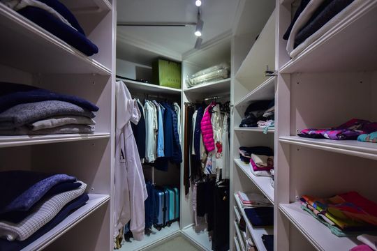 Armário da Suíte  3 de apartamento à venda com 3 quartos, 228m² em Real Parque, São Paulo