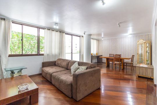 Apartamento para alugar com 3 quartos, 156m² em Jardim Paulista, São Paulo