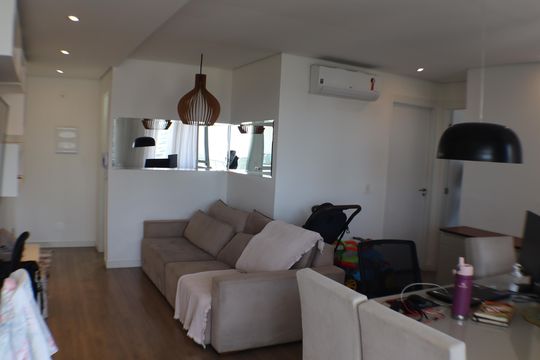Sala de apartamento para alugar com 2 quartos, 69m² em Alphaville Empresarial, Barueri