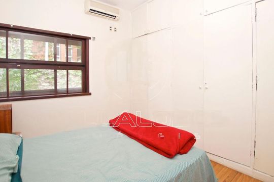 Casa à venda com 4 quartos, 383m² em Vila Madalena, São Paulo