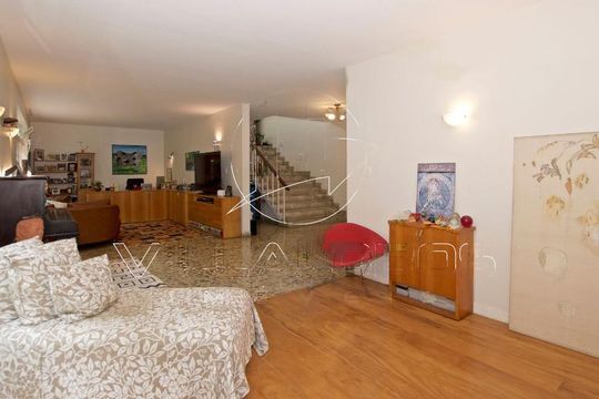 Casa à venda com 4 quartos, 383m² em Vila Madalena, São Paulo
