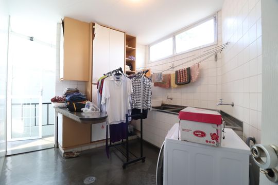 Área de Serviço de casa para alugar com 3 quartos, 360m² em Lídice, Uberlândia