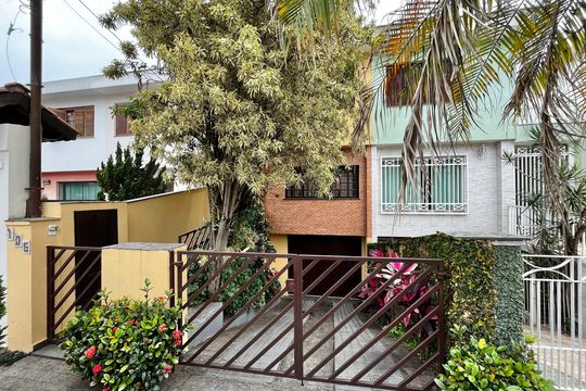 Fachada de casa à venda com 3 quartos, 140m² em Parque Mandaqui, São Paulo