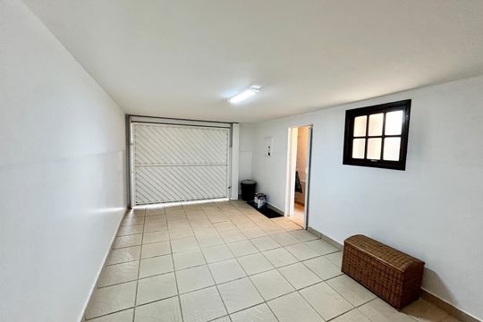 Garagem de casa à venda com 3 quartos, 140m² em Parque Mandaqui, São Paulo