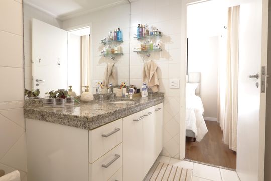 Banheiro da Suíte 3 de apartamento à venda com 3 quartos, 118m² em Vila Sonia, São Paulo
