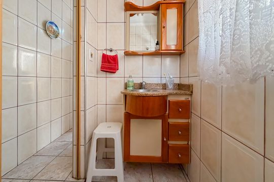Banheiro de casa à venda com 1 quarto, 223m² em Bosque da Saúde, São Paulo