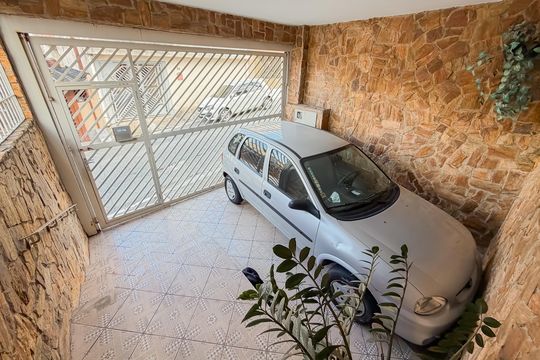 Garagem de casa à venda com 1 quarto, 223m² em Bosque da Saúde, São Paulo