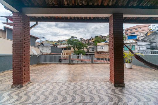 Terraço de casa à venda com 4 quartos, 380m² em Vila Luzita, Santo André
