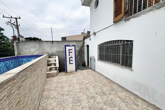Varanda de casa à venda com 3 quartos, 225m² em Vila Prado, São Paulo