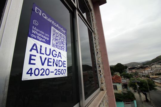 Placa de apartamento à venda com 3 quartos, 78m² em Colégio, Rio de Janeiro