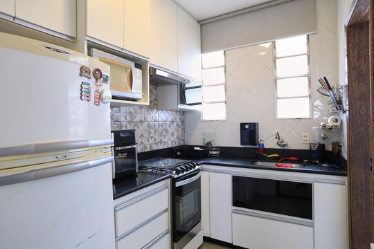 Cozinha de apartamento à venda com 3 quartos, 90m² em Cidade Nova, Belo Horizonte