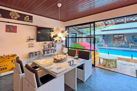 Casa à venda com 4 quartos, 420m² em Recreio dos Bandeirantes, Rio de Janeiro