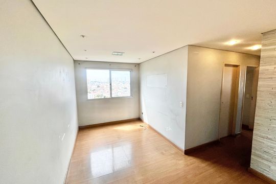 Apartamento à venda com 3 quartos, 50m² em Vila Basileia, São Paulo