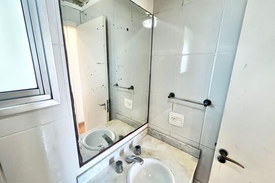 Banheiro de apartamento à venda com 3 quartos, 50m² em Vila Basileia, São Paulo