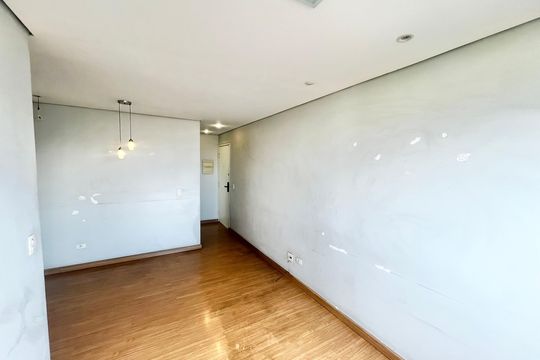 Sala de apartamento à venda com 3 quartos, 50m² em Vila Basileia, São Paulo