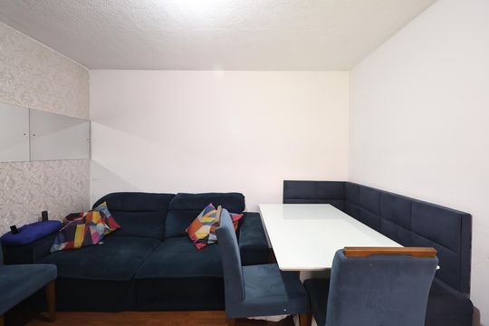Sala de apartamento para alugar com 2 quartos, 60m² em Jardim Alzira Franco, Santo André
