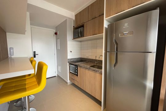 Cozinha de apartamento para alugar com 1 quarto, 31m² em Butantã, São Paulo
