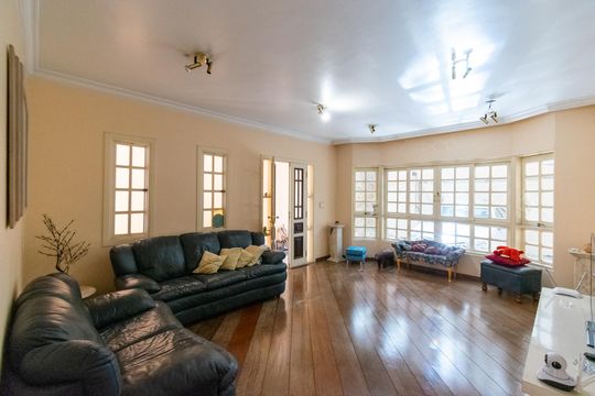 Casa à venda com 2 quartos, 217m² em Jardim Oriental, São Paulo