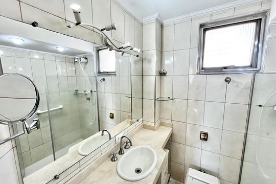 Banheiro de apartamento à venda com 2 quartos, 68m² em Casa Verde, São Paulo