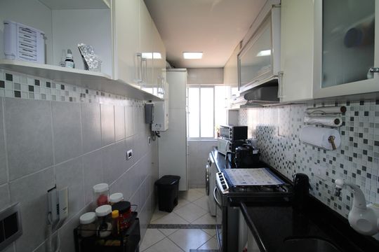 Cozinha de apartamento à venda com 2 quartos, 105m² em Parada Inglesa, São Paulo