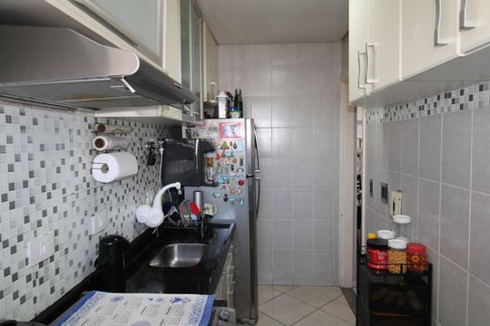 Cozinha de apartamento à venda com 2 quartos, 105m² em Parada Inglesa, São Paulo