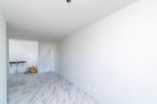 Sala de apartamento à venda com 2 quartos, 51m² em Irajá, Rio de Janeiro