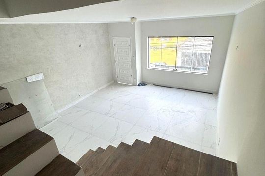 Casa à venda com 3 quartos, 217m² em Vila Dayse, São Bernardo do Campo