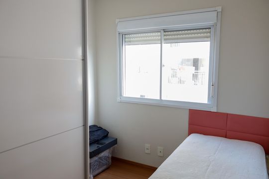 Quarto 1 de apartamento para alugar com 2 quartos, 50m² em Jardim Roberto, Osasco