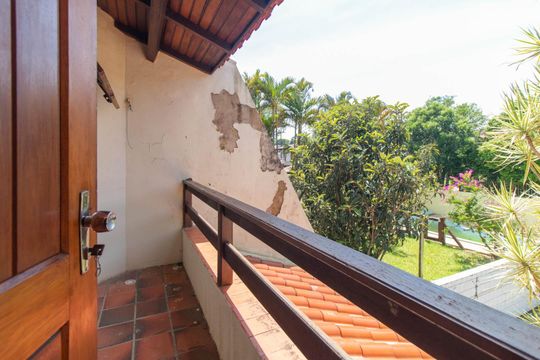 Varanda de casa à venda com 3 quartos, 250m² em Ipanema, Porto Alegre