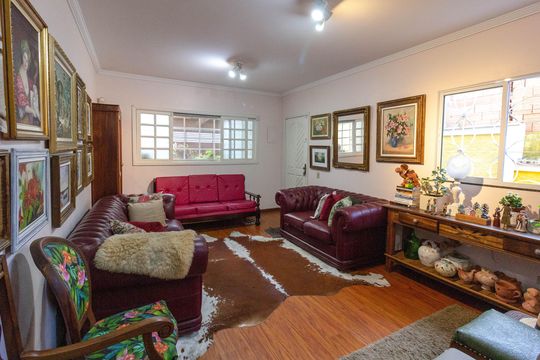 Casa à venda com 3 quartos, 250m² em Vila Rosalia, Guarulhos