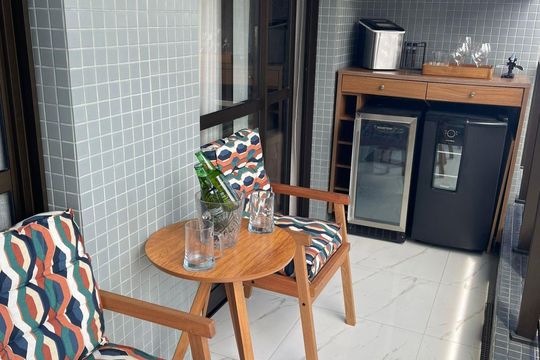 Varanda de kitnet/studio para alugar com 1 quarto, 31m² em Barra, Salvador