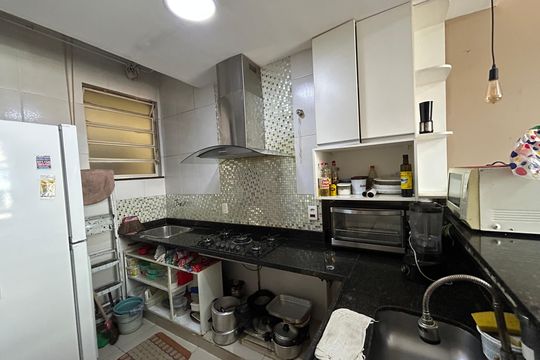 Cozinha de apartamento à venda com 1 quarto, 44m² em Encantado, Rio de Janeiro