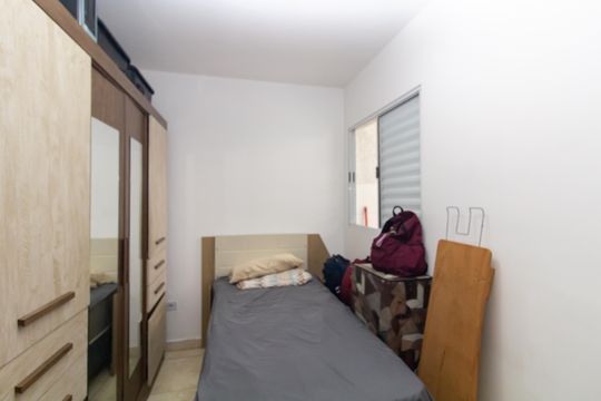 Quarto 2 de casa de condomínio para alugar com 2 quartos, 51m² em Itaquera, São Paulo