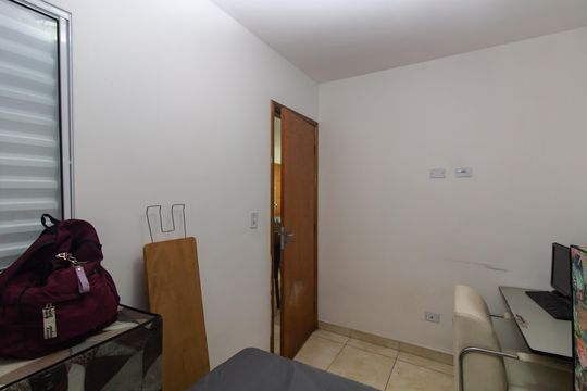 Quarto 2 de casa de condomínio para alugar com 2 quartos, 51m² em Itaquera, São Paulo