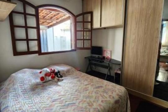 Quarto 1 de casa à venda com 2 quartos, 225m² em Arvoredo, Contagem