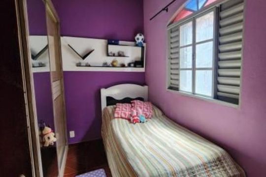 Quarto 2 de casa à venda com 2 quartos, 225m² em Arvoredo, Contagem