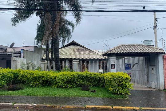 Fachada de casa à venda com 5 quartos, 350m² em Rondônia, Novo Hamburgo