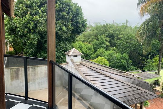 varanda do Quarto 2 de casa à venda com 5 quartos, 350m² em Rondônia, Novo Hamburgo