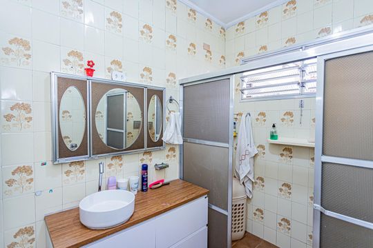 Banheiro de casa à venda com 3 quartos, 100m² em Vila Pereira Barreto, São Paulo