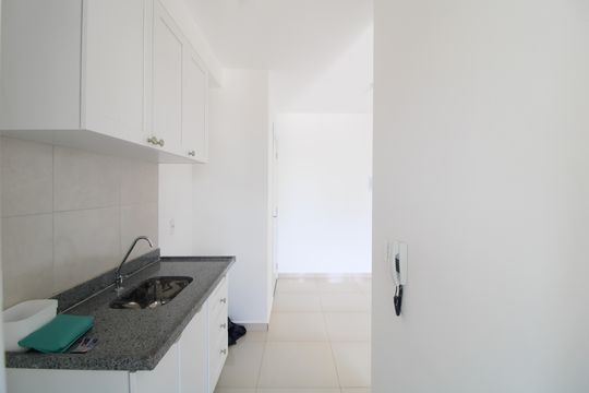 Cozinha de apartamento à venda com 3 quartos, 56m² em Jardim Santo Antoninho, São Paulo