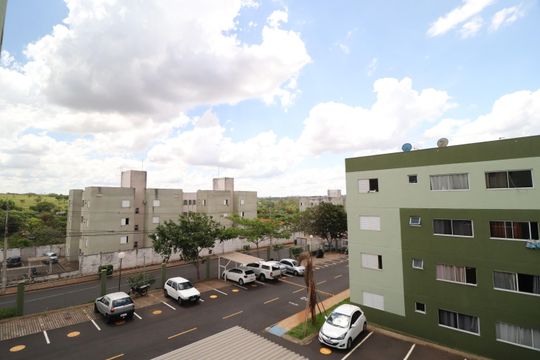 Vista de apartamento para alugar com 2 quartos, 55m² em Shopping Park, Uberlândia