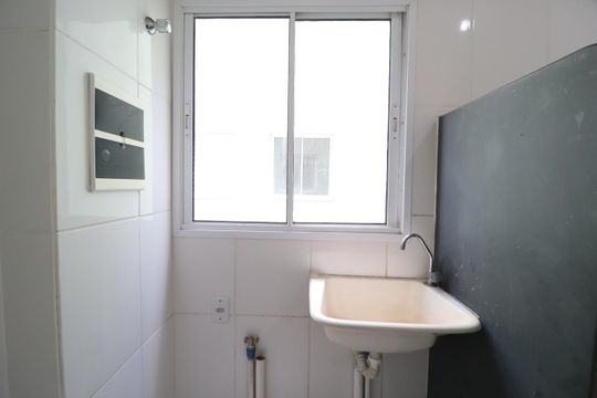 Área de Serviço de apartamento para alugar com 2 quartos, 55m² em Shopping Park, Uberlândia