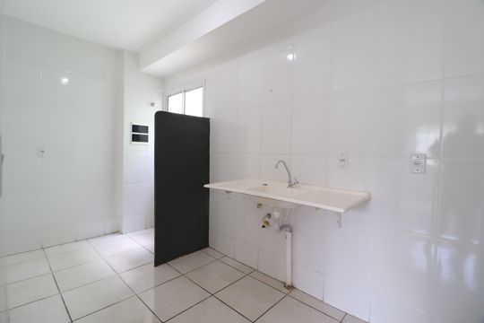 Cozinha de apartamento para alugar com 2 quartos, 55m² em Shopping Park, Uberlândia